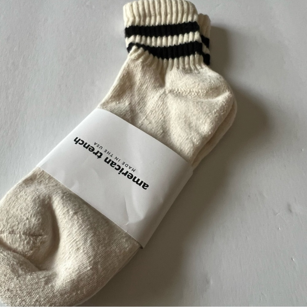 AMERICAN TRENCH MONO STRIPE QUARTER CREW SOCKS BLACK STRIPES OS NWT - Picture 8 of 10